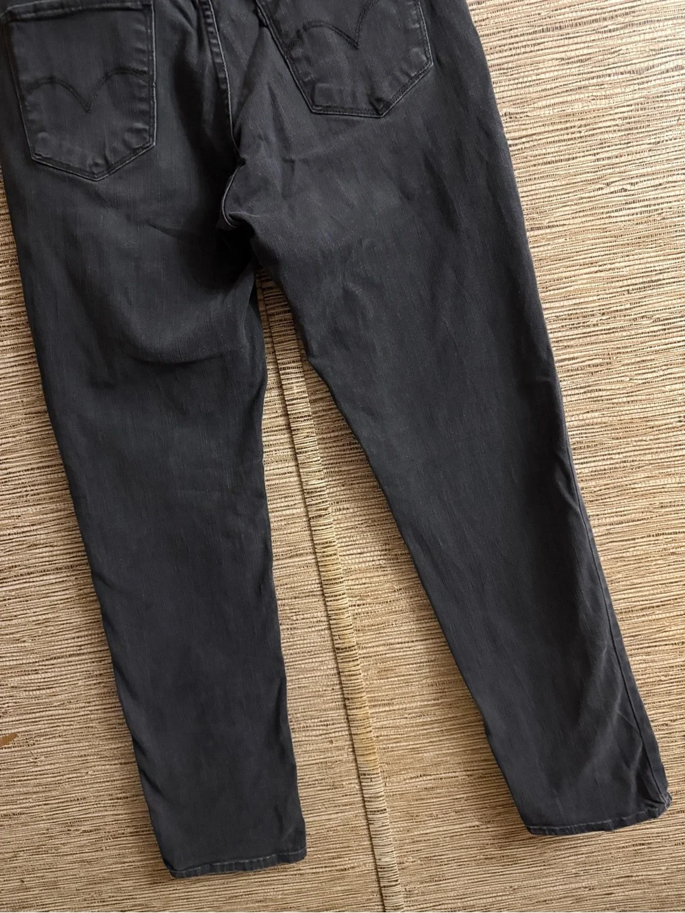 Levi’s Jeans Women’s 32x32 Black 712 Slim Stretch